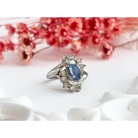 Silver Toned Blue Gemstone & Clear Gemstone Framed Vintage Vintage Ring - sz 6 - Picture 6 of 10